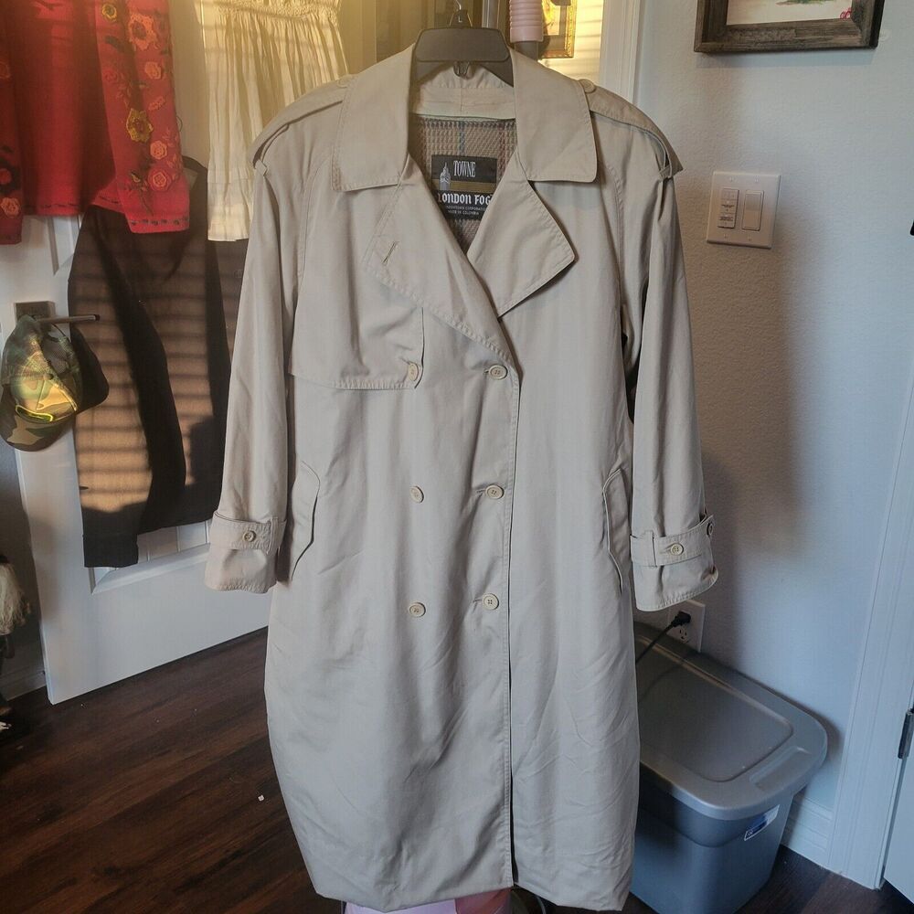 VTG Womens Towne London Fog Trench coat rain jacket Tan size 12R zip in lining